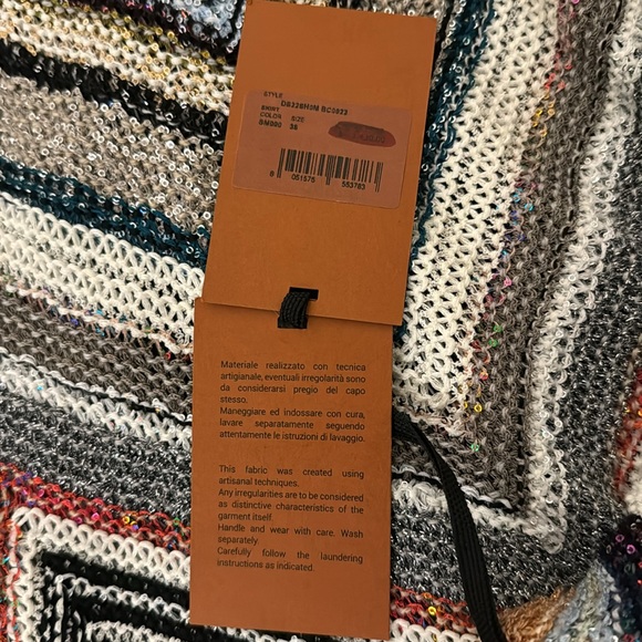 NWT MISSONI ZIG ZAG MIDI SKIRT US 2 / IT 38
SPRING SUMMER 2022 - Picture 3 of 3